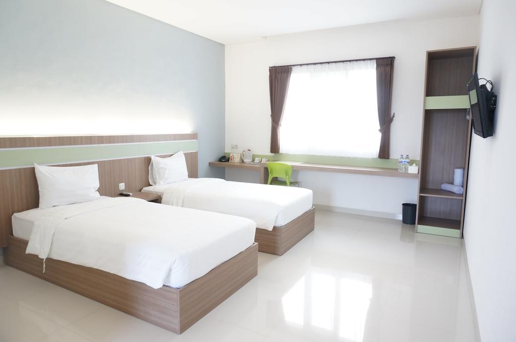 Rumah Cassa Guest House Σουραμπάγια Δωμάτιο φωτογραφία