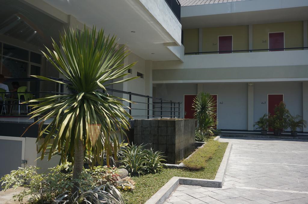 Rumah Cassa Guest House Σουραμπάγια Εξωτερικό φωτογραφία