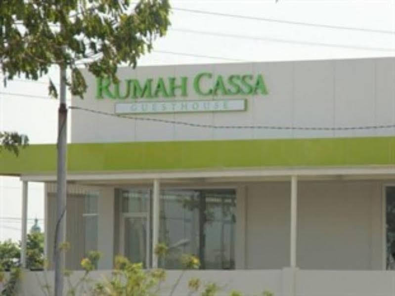 Rumah Cassa Guest House Σουραμπάγια Εξωτερικό φωτογραφία